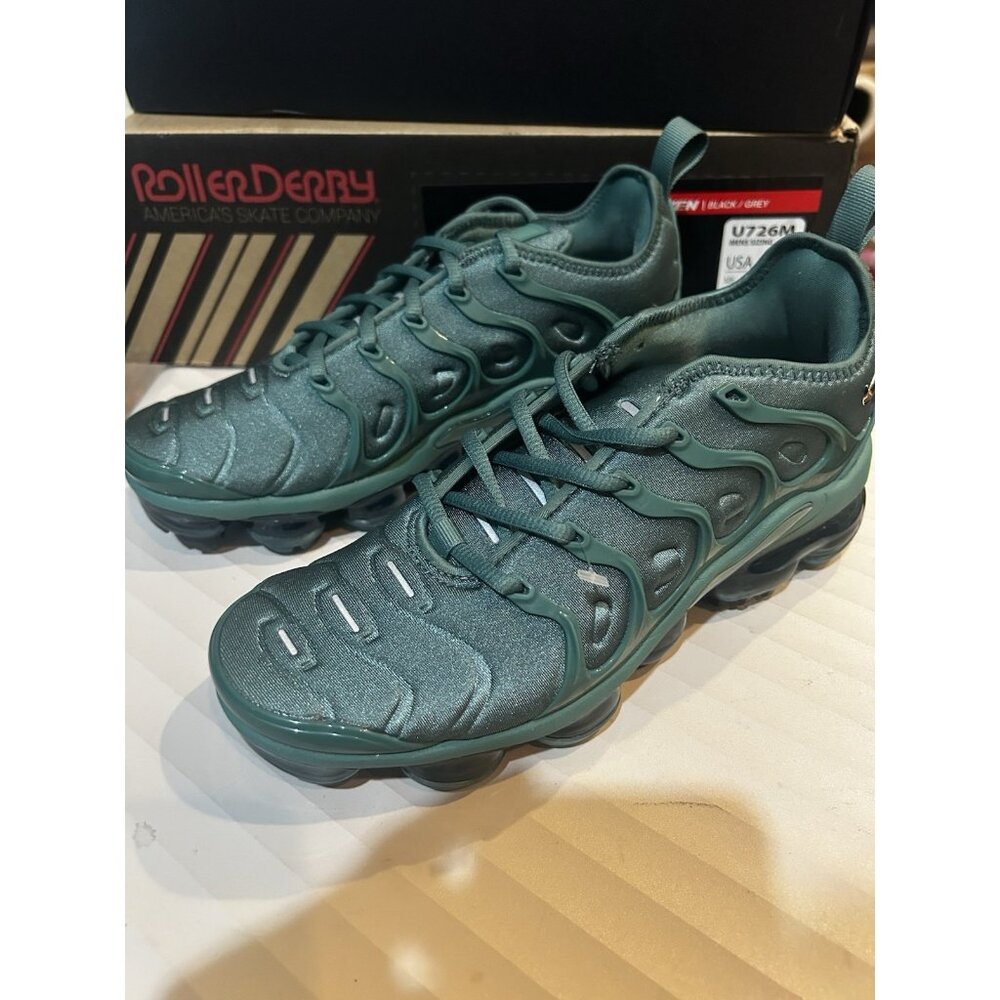 Nike Women's Air Vapormax Plus Bicoastal Chrome HF5048 361 Size 7